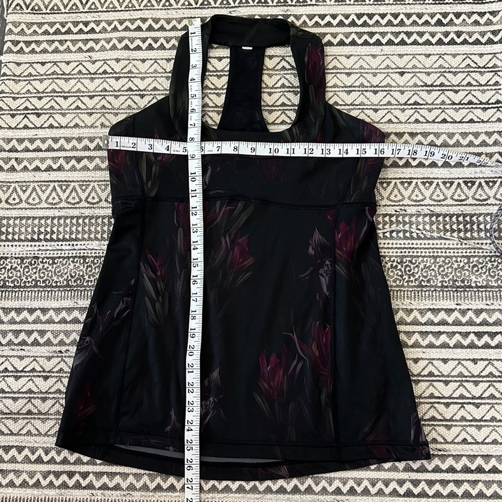 LULULEMON Scoop Neck Tank 8? Racerback - Picture 7 of 7